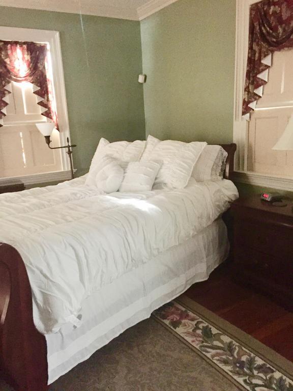 Stephen Clay Homestead Bed And Breakfast Candia Dış mekan fotoğraf
