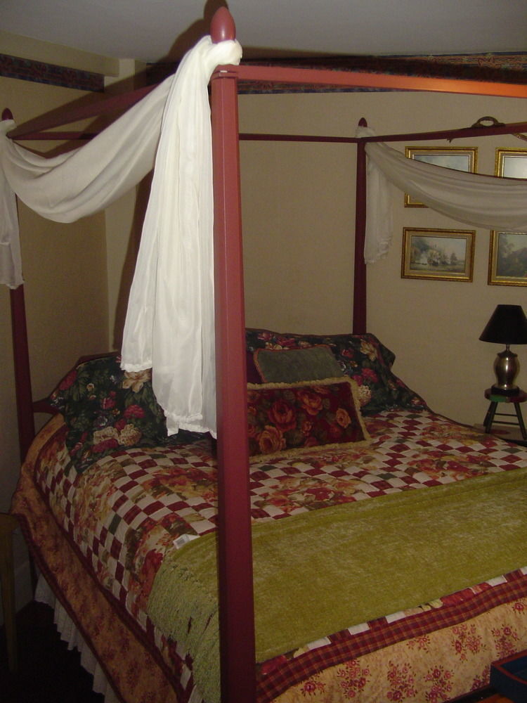 Stephen Clay Homestead Bed And Breakfast Candia Dış mekan fotoğraf