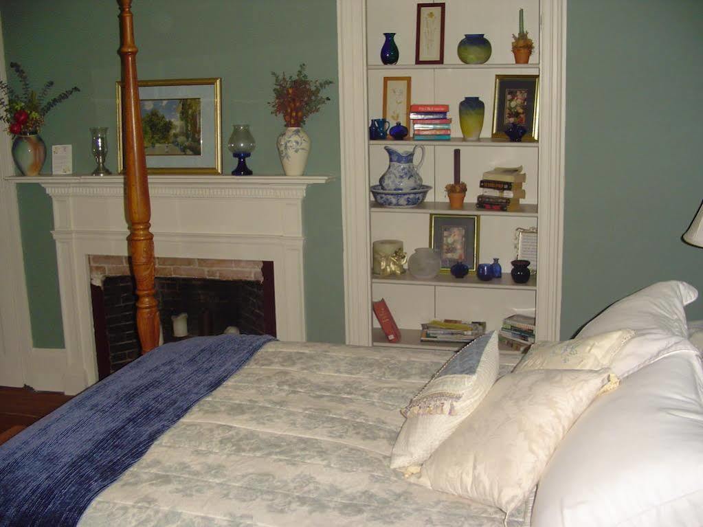 Stephen Clay Homestead Bed And Breakfast Candia Dış mekan fotoğraf